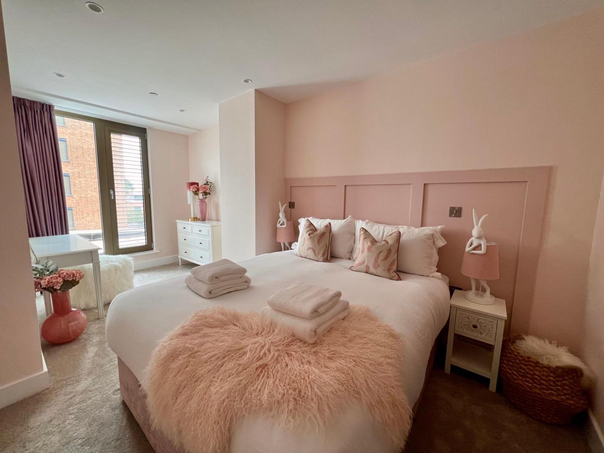 The Pink Palace At Ryedale House York Exterior photo